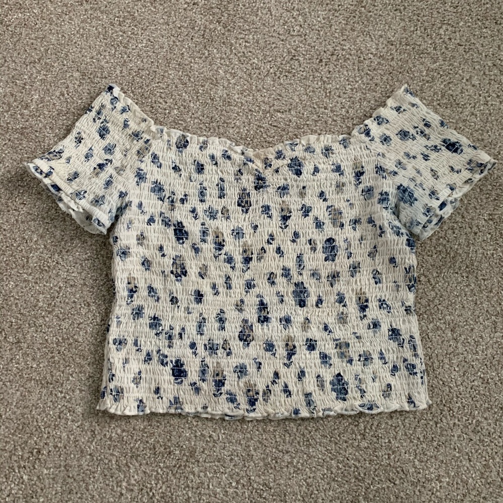 Urban outfitters crop top